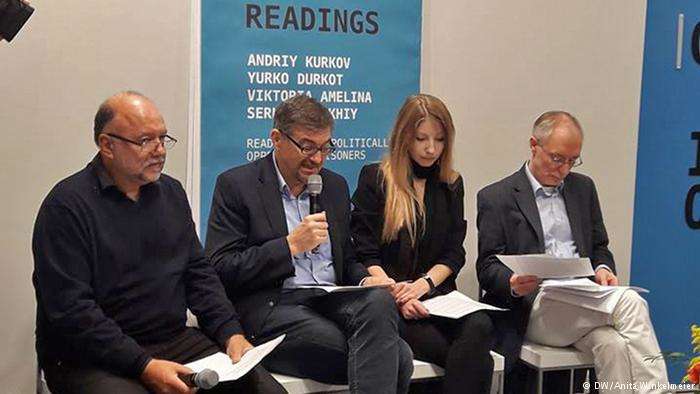На Франкфуртской книжной ярмарке прошли чтения рассказов Олега Сенцова