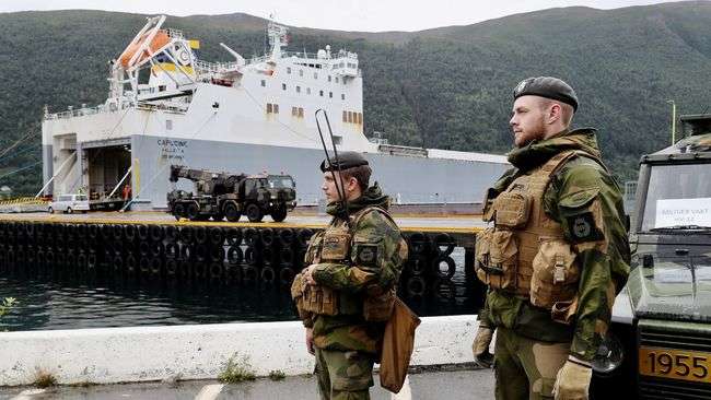 Армія РФ влаштовує провокації на навчаннях НАТО в Арктиці