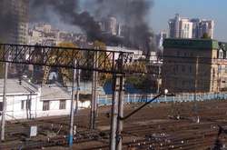 В ДСНС розповіли про масштабну пожежу, яка налякала Київ