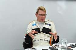 Фін Міка Хаккінен хотів би повернутися до перегонів після 10 років перерви