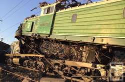 В Кривом Роге на карьере столкнулись локомотивы, есть жертвы