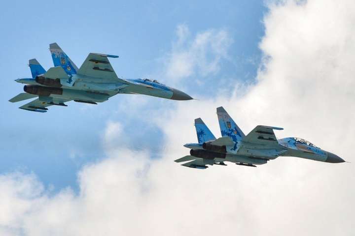 В Винницкой области во время учений разбился истребитель Су-27