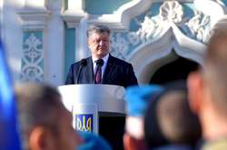 Рішення про передачу Андріївської церкви погоджене з церковними ієрархами, - Порошенко