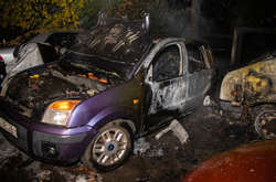 У Ford згоріла задня частина машини і салон