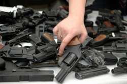 З початку жовтня кияни здали до поліції 230 одиниць зброї