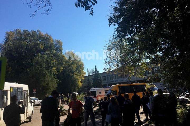 Окупанти стверджують, що в керченському коледжі вибухнув газ 