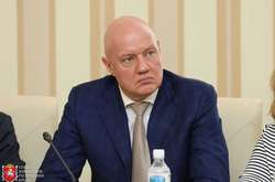 Віталій  Нахлупін  