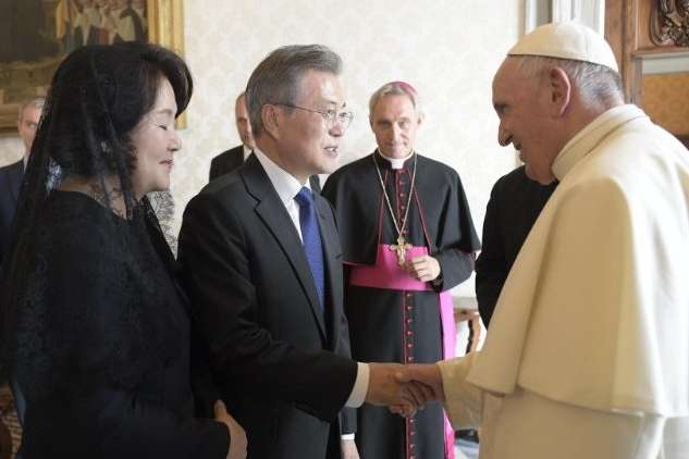 Президент Республіки Корея зустрівся із Папою Римським