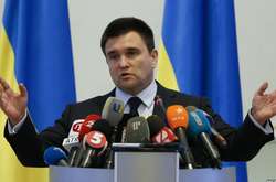 Климкин: Украина должна показать свой прогресс жителям оккупированных территорий