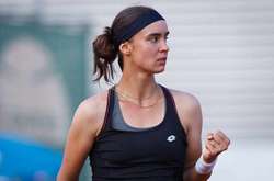 Калініна не без проблем вийшла до півфіналу китайського турніру ITF