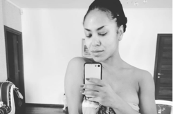 Гайтана поделилась горячим фото