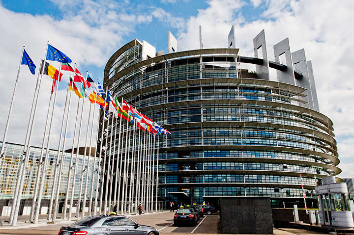 Європарламент розгляне порушення Росією морського права на Азові