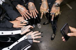 Маникюр на Хэллоуин: красивые идеи 