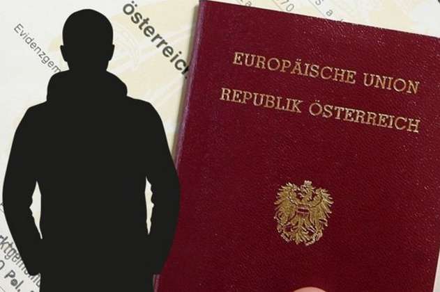Заборона подвійного громадянства: Австрія вже забрала паспорти у 85 турків
