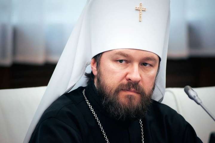 Митрополит РПЦ відхрестився від питання, чи відвідає Папа Римський Москву