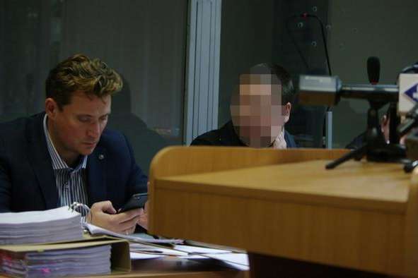 Труднощі перекладу: суд у «шпигунській справі» в оточенні Володимира Гройсмана