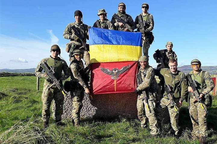 Українські десантники завоювали срібло на міжнародних змаганнях у Великобританії