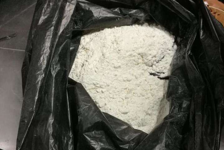 У Києві затримали бразильця з 4 кг кокаїну (фото)