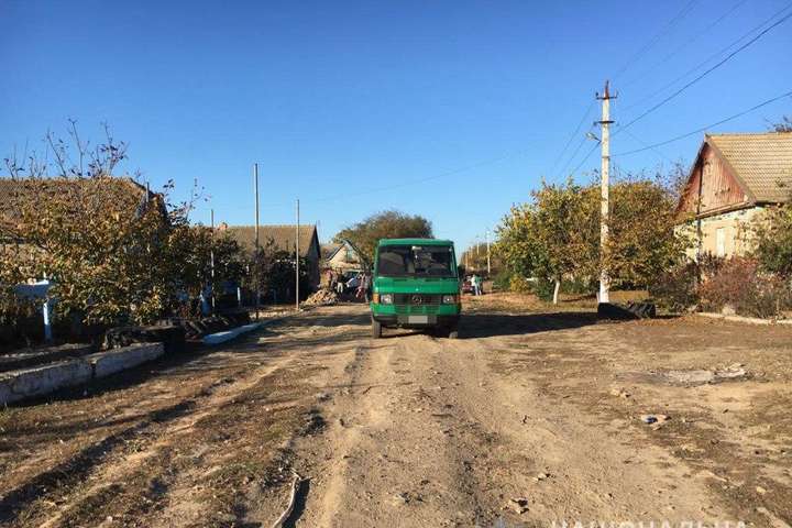 На Одещині мікроавтобус переїхав однорічного хлопчика