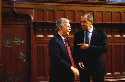 Болтон заявив, що США не шантажують Росію