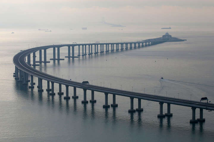 В Китаї відкрили 55-кілометровий міст 