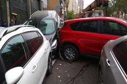 Місце ДТП схоже на звалище автомобілів