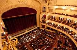 У Раді заспокоїли російськомовні театри: українські субтитри - це не складно