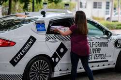 В США беспилотные автомобили начали доставлять пиццу 