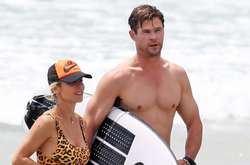  Актер Крис Хемсворт и его жена Эльза Патаки 