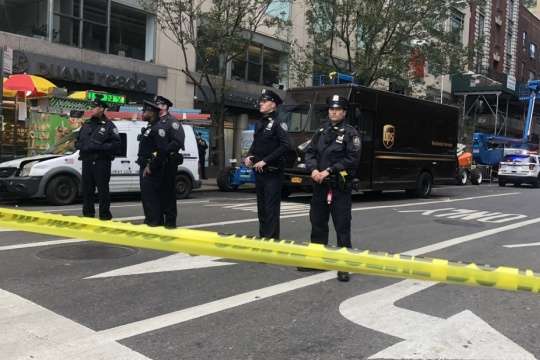 Поліція Нью-Йорка розкрила деталі про пакунки з вибухівкою: один відправник
