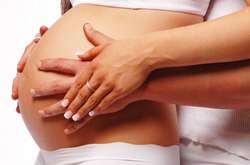 Ученые выяснили, что беременность до 29 лет защищает женщин от рака