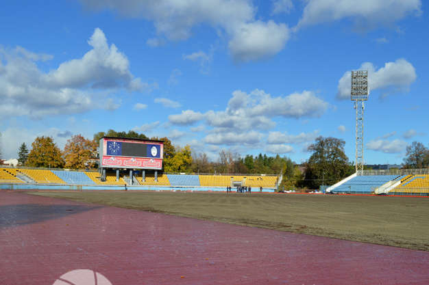 Після реконструкції стадіон «Авангард» в Ужгороді зможе приймати міжнародні змагання. Фотогалеря