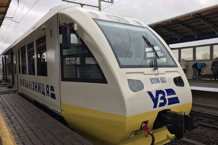 Потяг до «Борисполя» запустять у листопаді: вартість і час поїздки