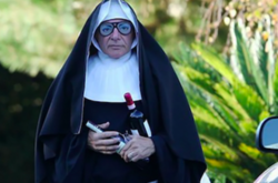 В России ученицы православной гимназии подрались из-за фотографий с бутылкой алкоголя