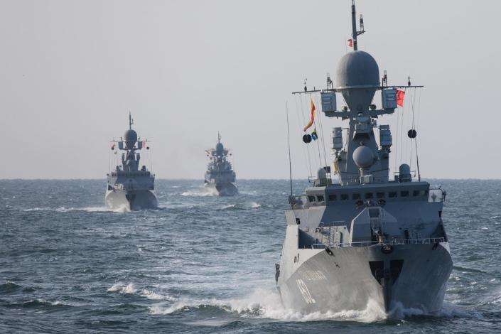 Прикордонники нарахували в Азовському морі щонайменше 120 суден РФ 