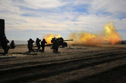 Бойовики на Донбасі гатили на всіх напрямках: є поранений