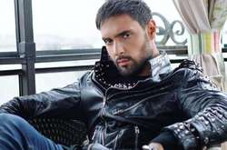 Виталий Козловский представил драматический трек, который записал год назад