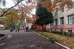  Дітей вивели на вулицю після того, як один з учнів розпорошив газ&nbsp; 