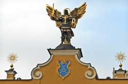 «Статуя Сатаны»: почему депутат требует от Кличко убрать с Майдана скульптуру Архангела Михаила