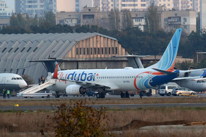 Літак Flydubai екстрено загальмував під час зльоту в Одесі