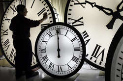 Україна перейшла на зимовий час