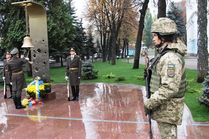 «Віддали життя за Україну»: в Міністерстві оборони вшанували загиблих захисників