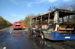 На Дніпропетровщині під час руху загорівся автобус з пасажирами