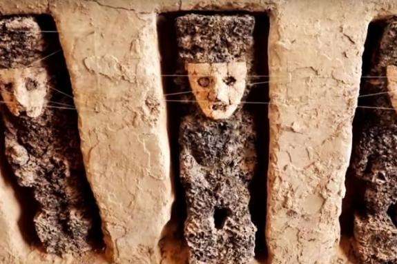 Археологи знайшли в Перу коридор з древніми ідолами