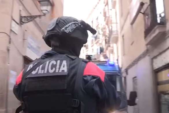 Поліція Барселони нагрянула до наркоторговців, 47 затриманих