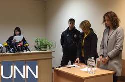 Виховательку, яка втопила в озері у Києві своїх дітей, арештували