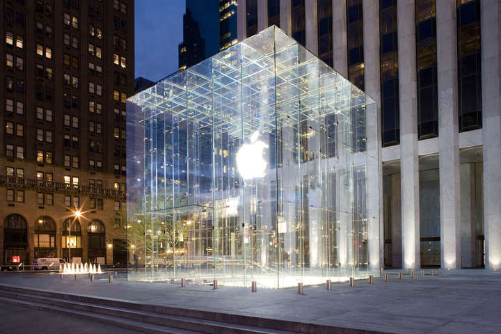 Apple заподозрила своего подрядчика в незаконном использовании труда студентов