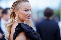 Памела Андерсон возобновила отношения с молодым футболистом Адилем Рами