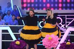 Как пчелки: Украинские знаменитости показали, как попами собирать пыльцу (фото)