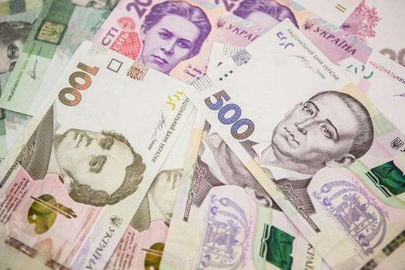 Чиновниця ЖЕКу у Вінниці задекларувала 6 мільйонів зарплати (документ)